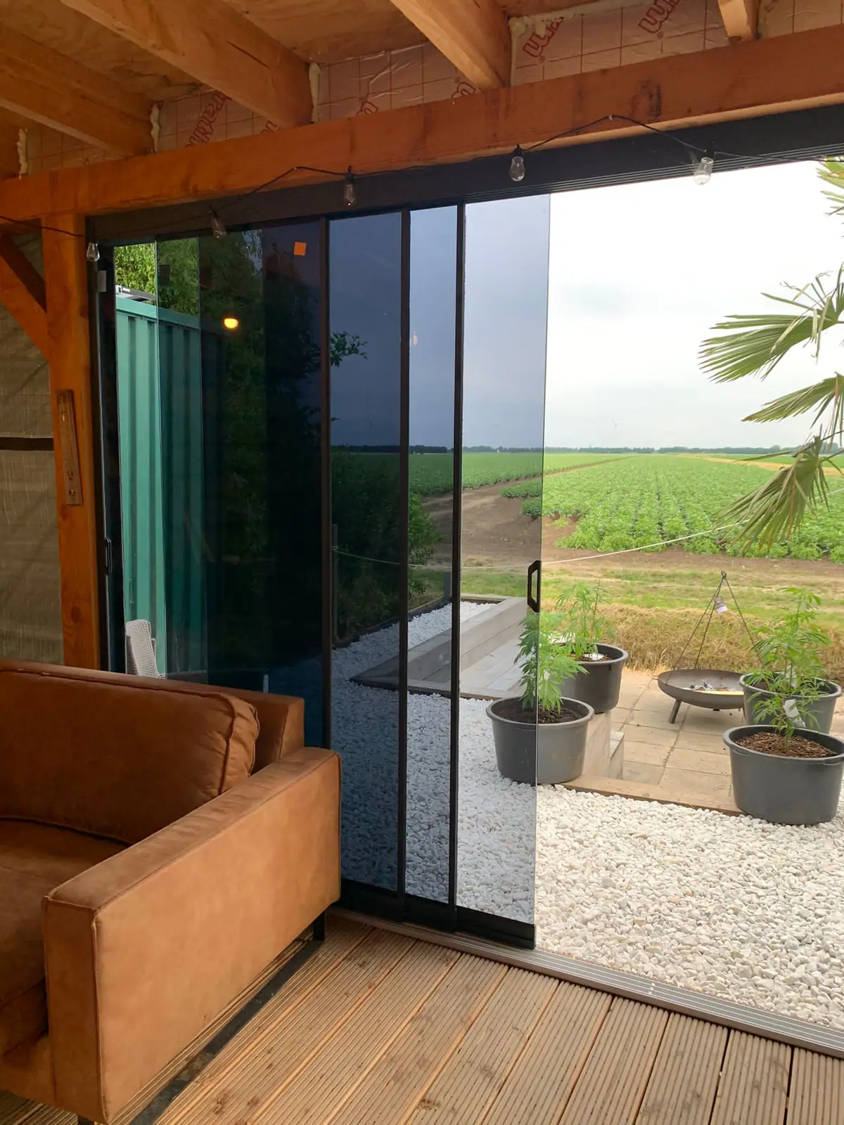 Tuinkamer met zicht op het veld, foto 2